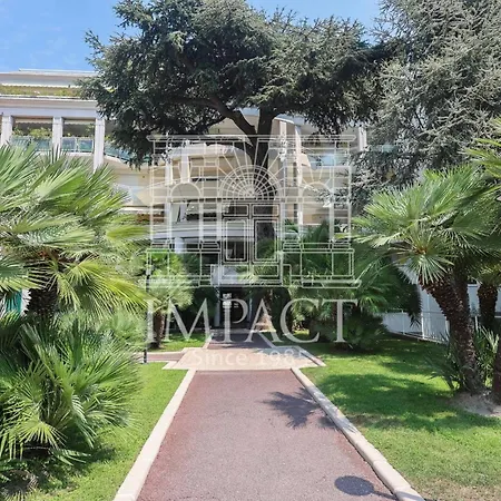 Ref 2017 Center - For Rent Apartment Cannes